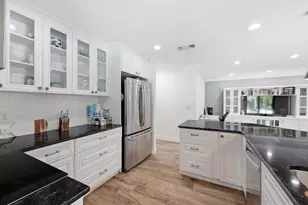 6175 Celadon Cir, West Palm Beach, FL 33418 - Photo 9