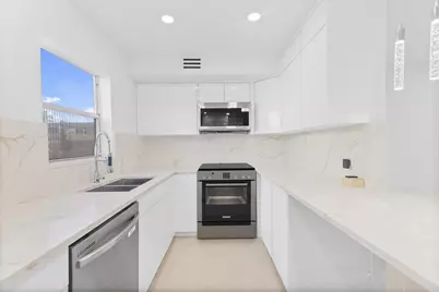 160 Brittany, Delray Beach, FL 33446 - Photo 9