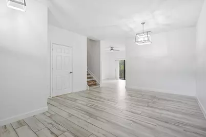 5884 Mustang Manor, Davie, FL 33314 - Photo 5