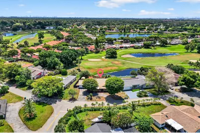 19811 W Oakmont Drive, Hialeah, FL 33015 - Photo 51