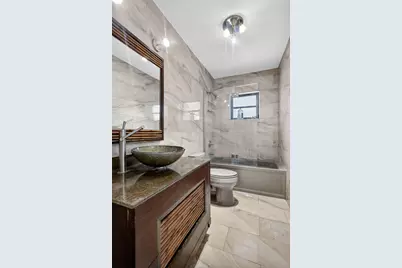 19811 W Oakmont Drive, Hialeah, FL 33015 - Photo 25