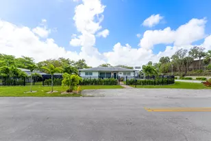 590 NW 126th St, North Miami, FL 33168 - Photo 3