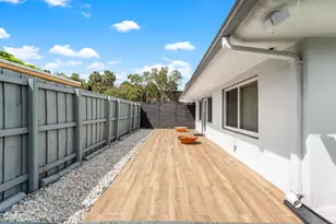 590 NW 126th St, North Miami, FL 33168 - Photo 35