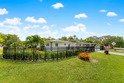 590 NW 126th Street, North Miami, FL 33168 - Photo 5