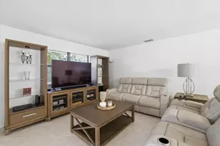 172 Sarita Ct, Royal Palm Beach, FL 33411 - Photo 5