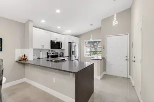 6175 Kings Gate Cir, Delray Beach, FL 33484 - Photo 3