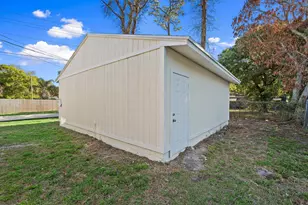 210 N 22nd St, Fort Pierce, FL 34950 - Photo 21