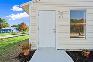210 N 22nd St, Fort Pierce, FL 34950 - Photo 5
