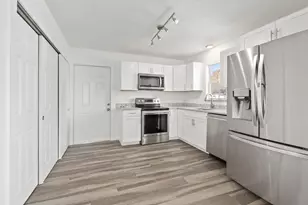 210 N 22nd St, Fort Pierce, FL 34950 - Photo 9