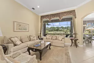 7424 Laurels Pl, Port Saint Lucie, FL 34986 - Photo 13