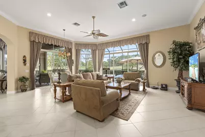 7424 Laurels Place, Port Saint Lucie, FL 34986 - Photo 17