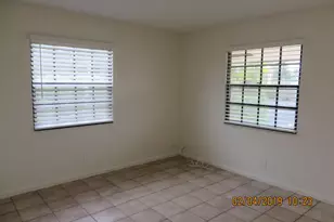 2202 NE 4th St, Boynton Beach, FL 33435 - Photo 3