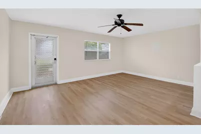 158 Valencia G, Delray Beach, FL 33446 - Photo 3