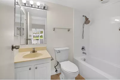 158 Valencia G, Delray Beach, FL 33446 - Photo 17