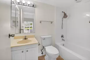 158 Valencia G, Delray Beach, FL 33446 - Photo 17