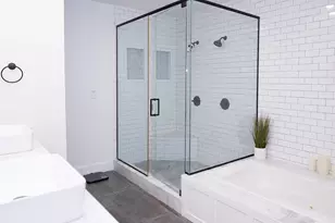 634 SE 3rd Ave, Delray Beach, FL 33483 - Photo 13