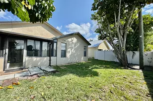 9106 Chatsworth Cascades, Boca Raton, FL 33434 - Photo 23
