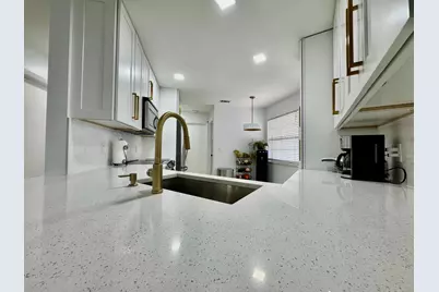 9106 Chatsworth Cascades, Boca Raton, FL 33434 - Photo 7