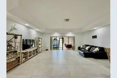 9106 Chatsworth Cascades, Boca Raton, FL 33434 - Photo 3