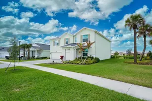 12328 SW Roma Cir, Port Saint Lucie, FL 34987 - Photo 3