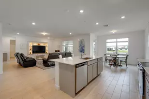 12328 SW Roma Cir, Port Saint Lucie, FL 34987 - Photo 17