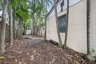 1201 NE 179th St, North Miami Beach, FL 33162 - Photo 15