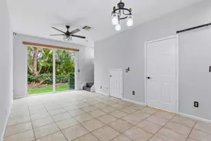 8772 Cypress Walk Ct, Tamarac, FL 33321 - Photo 11