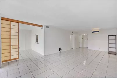 1000 Parkview Drive #507, Hallandale Beach, FL 33009 - Photo 5