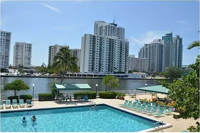 1000 Parkview Drive #507, Hallandale Beach, FL 33009 - Photo 13