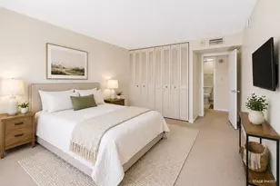 2500 NE 48th Ln, Fort Lauderdale, FL 33308 - Photo 9
