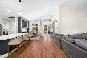 407 SW Locust Cove, Port Saint Lucie, FL 34986 - Photo 5