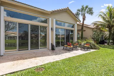 5135 E Madison Lakes Cir E, Davie, FL 33328 - Photo 17