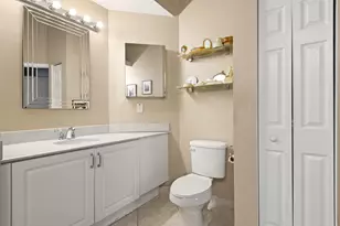 5135 E Madison Lakes Cir E, Davie, FL 33328 - Photo 21