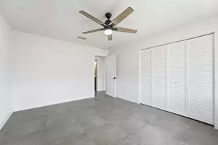 203 Manatee Ln, Fort Pierce, FL 34982 - Photo 23