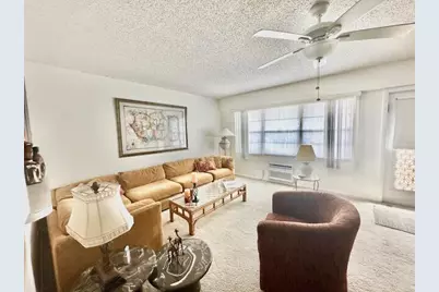 202 Brighton E, Boca Raton, FL 33434 - Photo 3