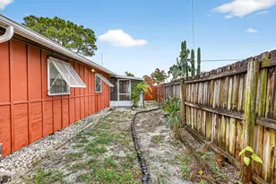 2387 NE 16th Ct, Jensen Beach, FL 34957 - Photo 37