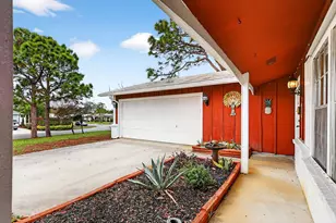 2387 NE 16th Ct, Jensen Beach, FL 34957 - Photo 3