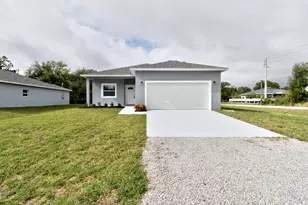 8685 101st Ct, Vero Beach, FL 32967 - Photo 1