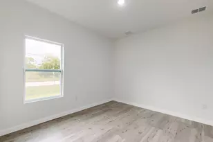 8685 101st Ct, Vero Beach, FL 32967 - Photo 23