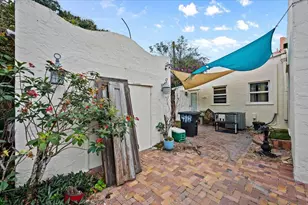 418 E Lakewood Rd, West Palm Beach, FL 33405 - Photo 15