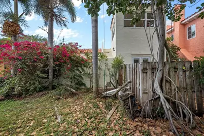 418 E Lakewood Road, West Palm Beach, FL 33405 - Photo 21