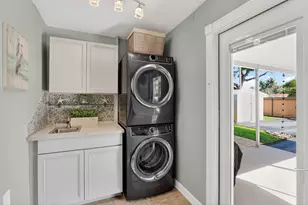 3238 Roosevelt St, Hollywood, FL 33021 - Photo 25