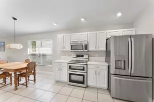 981 Delray Lakes Dr, Delray Beach, FL 33444 - Photo 15