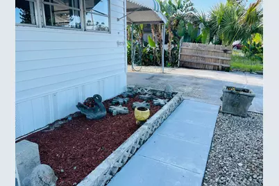 8026 SE Wren Avenue, Hobe Sound, FL 33455 - Photo 15