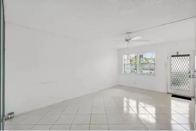 1009 Hythe A, Boca Raton, FL 33434 - Photo 13