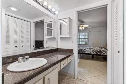 1009 Hythe A, Boca Raton, FL 33434 - Photo 49