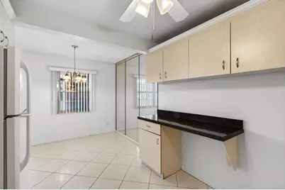 1009 Hythe A, Boca Raton, FL 33434 - Photo 23