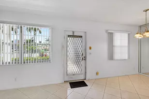 1009 Hythe A, Boca Raton, FL 33434 - Photo 11