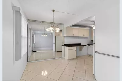 1009 Hythe A, Boca Raton, FL 33434 - Photo 15