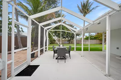 4729 SE Bayshore Terrace, Stuart, FL 34997 - Photo 13